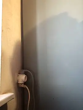 CutieMarine online show from November 24, 2025, 12:49 pm