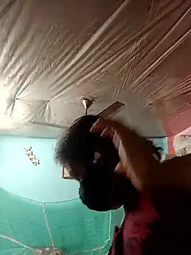 Hotty-rosni online show from December 5, 2025, 3:15 am