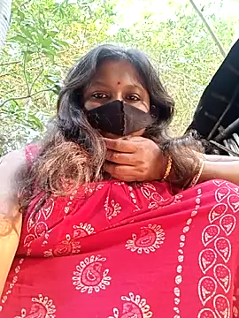 Hotty-rosni online show from December 18, 2025, 10:10 am