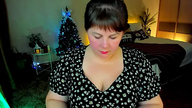 CrystaalStaar online show from December 15, 2025, 8:46 pm