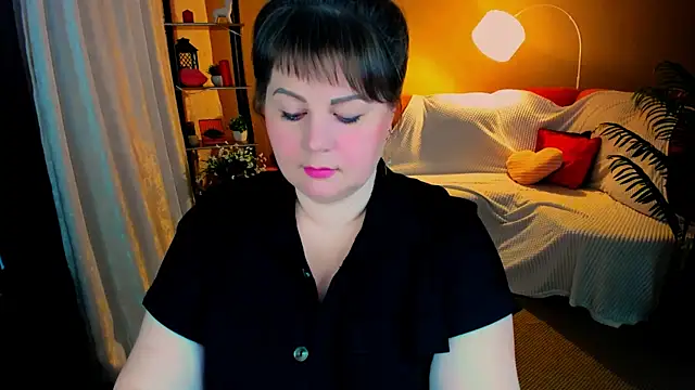 CrystaalStaar online show from February 27, 2026, 8:53 pm