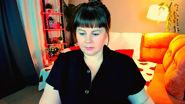 CrystaalStaar online show from April 4, 2026, 7:44 pm