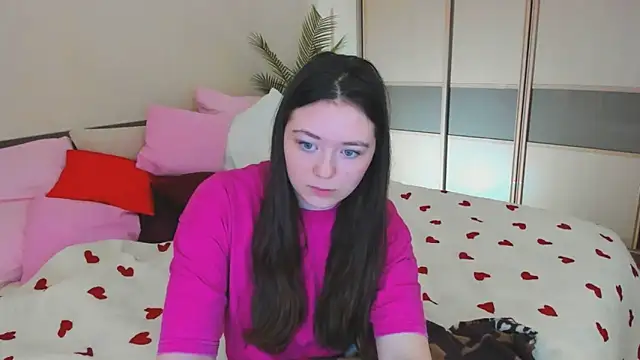 AlluringLookk online show from March 21, 2026, 5:01 am