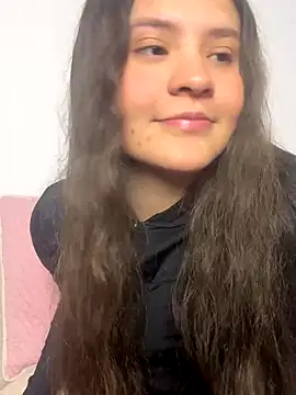 Emilyybennet  online show from October 15, 2025, 12:33 am