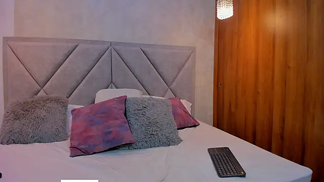 Snapshot of Im_Manu chatting on February 6, 2026, 12:52 pm Im Manu online show from February 6, 2026, 12:52 pm