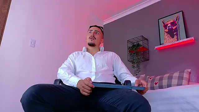 MrFox   online show from February 23, 2026, 7:44 pm