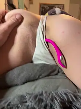 heycutie18 online show from October 24, 2025, 11:45 pm