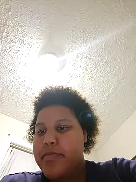 Snapshot of chocolate_bella chatting on October 24, 2025, 2:30 am chocolate bella online show from October 24, 2025, 2:30 am