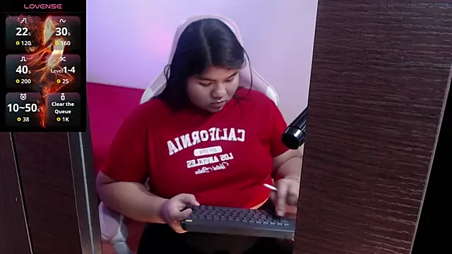 Snapshot of Lia_Arellano chatting on June 16, 2026, 7:27 pm Lia Arellano online show from June 16, 2026, 7:27 pm