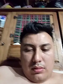 Snapshot of millanto chatting on October 23, 2025, 5:18 am millanto online show from October 23, 2025, 5:18 am