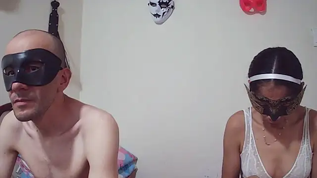 coplehot27 online show from November 1, 2025, 3:03 pm