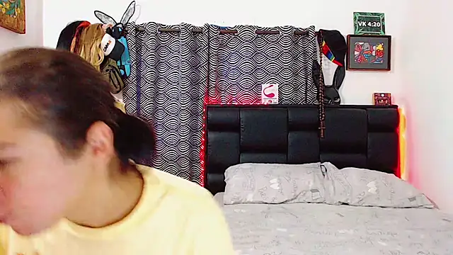 Azley sweet online show from November 27, 2025, 1:46 pm