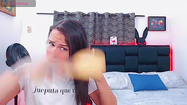 Azley sweet online show from April 8, 2026, 12:49 pm