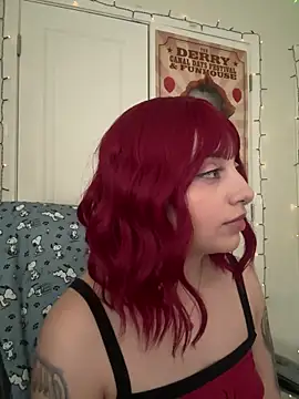 CharmingMaddie online show from March 31, 2026, 5:35 pm