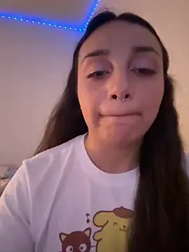 Snapshot of CharmingMaddie chatting on July 11, 2026, 12:35 am CharmingMaddie online show from July 11, 2026, 12:35 am