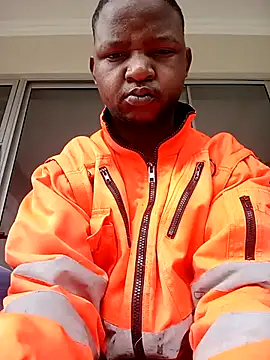 Snapshot of Thabo1004 chatting on December 1, 2025, 9:03 am Thabo1004 online show from December 1, 2025, 9:03 am