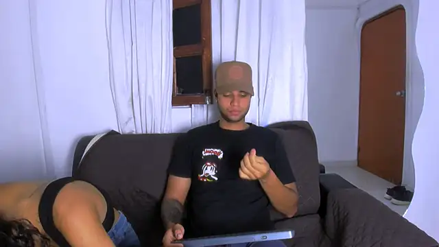 bamby kitty online show from November 8, 2025, 4:45 am