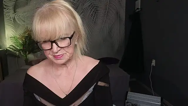 Sabina Ros online show from March 2, 2026, 7:37 am