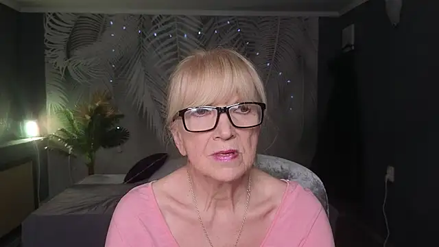 Snapshot of Sabina_Ros chatting on March 14, 2026, 1:38 pm Sabina Ros online show from March 14, 2026, 1:38 pm