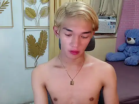 fuckerfriendsxx online show from April 13, 2026, 10:21 am