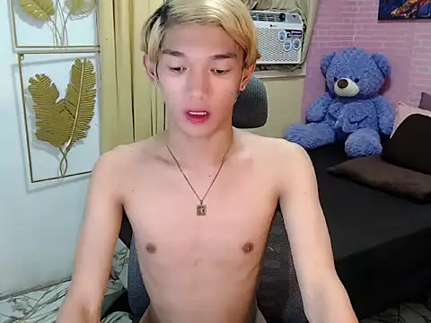 fuckerfriendsxx online show from May 18, 2026, 4:13 pm