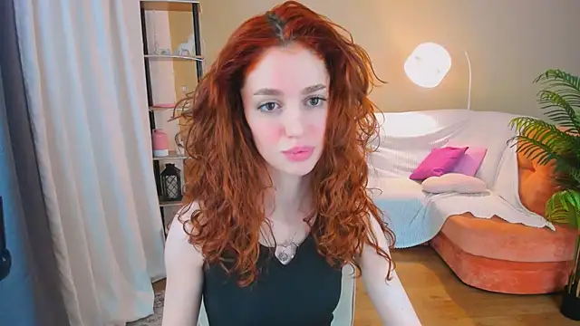 Snapshot of ChristinaConteeree chatting on November 4, 2025, 1:21 pm ChristinaConteeree online show from November 4, 2025, 1:21 pm