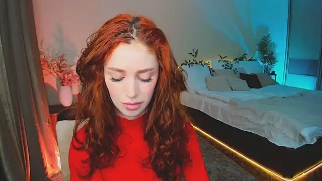 Snapshot of ChristinaConteeree chatting on November 10, 2025, 1:43 pm ChristinaConteeree online show from November 10, 2025, 1:43 pm