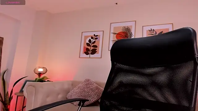 Snapshot of victoria_giraldo chatting on December 16, 2025, 5:34 am victoria giraldo online show from December 16, 2025, 5:34 am