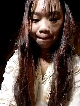 Snapshot of PhayPhay123 chatting on November 19, 2025, 10:43 pm PhayPhay123 online show from November 19, 2025, 10:43 pm