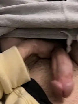 Frankieyyy1 online show from February 17, 2026, 5:52 pm