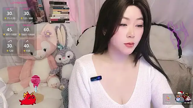 Snapshot of Emmaq996 chatting on May 18, 2026, 1:56 am Emmaq996 online show from May 18, 2026, 1:56 am