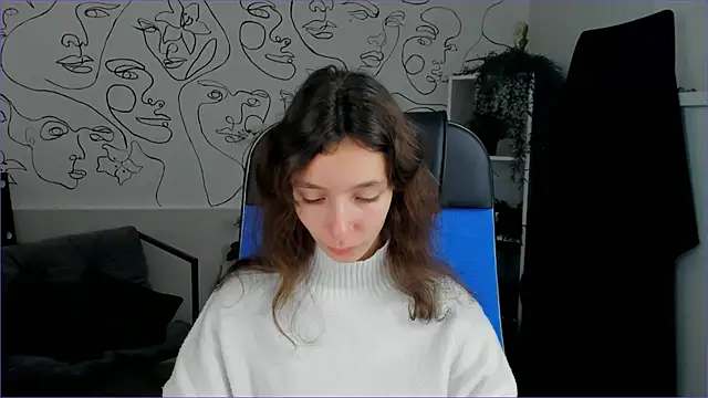 Snapshot of EmmanuellBrown chatting on October 4, 2025, 4:10 am EmmanuellBrown online show from October 4, 2025, 4:10 am