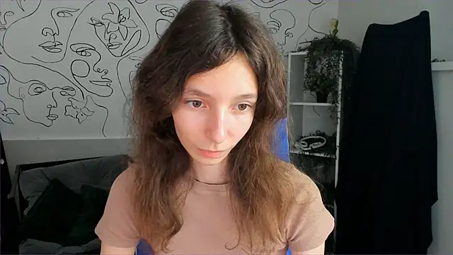 Snapshot of EmmanuellBrown chatting on November 6, 2025, 12:06 pm EmmanuellBrown online show from November 6, 2025, 12:06 pm