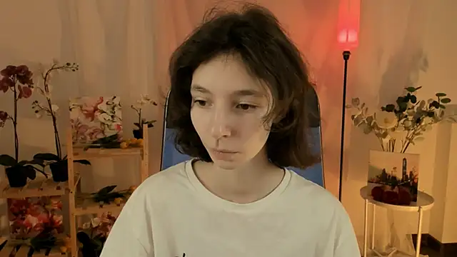 Snapshot of EmmanuellBrown chatting on November 23, 2025, 4:12 am EmmanuellBrown online show from November 23, 2025, 4:12 am