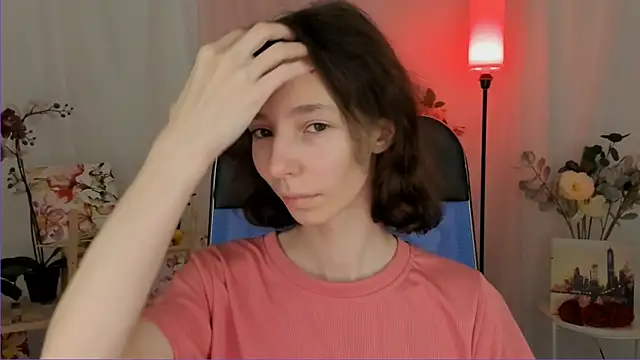 Snapshot of EmmanuellBrown chatting on December 14, 2025, 4:07 am EmmanuellBrown online show from December 14, 2025, 4:07 am