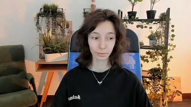 EmmanuellBrown online show from March 15, 2026, 4:18 am