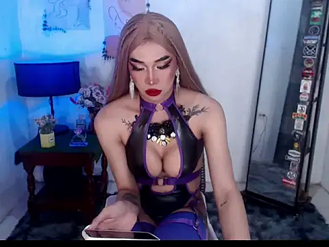 SexyhotasianKendra online show from December 3, 2025, 10:02 am