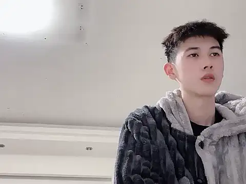 xiaojie2563 online show from November 29, 2025, 11:02 am