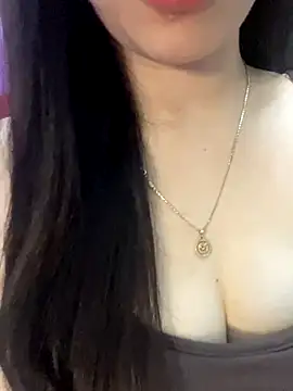 Snapshot of Mon_monbaby chatting on November 30, 2025, 6:23 pm Mon monbaby online show from November 30, 2025, 6:23 pm