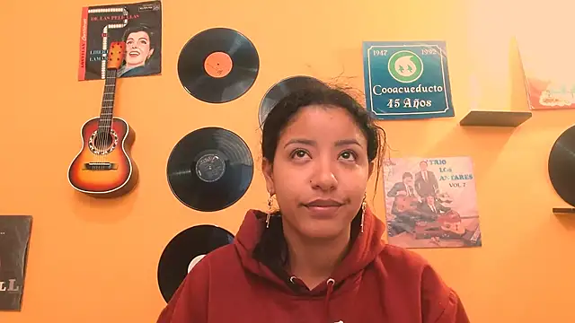 meisevil77 online show from November 10, 2025, 3:16 am