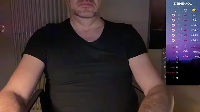 Snapshot of german9inch chatting on January 17, 2025, 11:29 pm german9inch online show from January 17, 2025, 11:29 pm