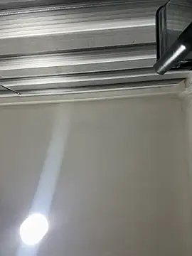 Snapshot of lynn9000 chatting on November 8, 2025, 5:29 am lynn9000 online show from November 8, 2025, 5:29 am