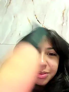 Snapshot of lynn9000 chatting on November 24, 2025, 12:32 am lynn9000 online show from November 24, 2025, 12:32 am