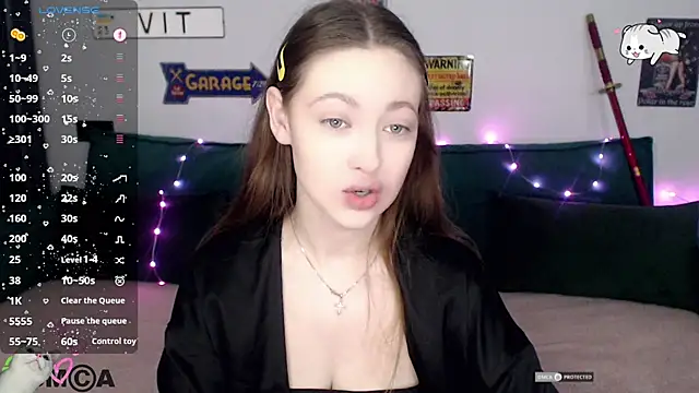 AmourLily online show from January 8, 2026, 7:43 am