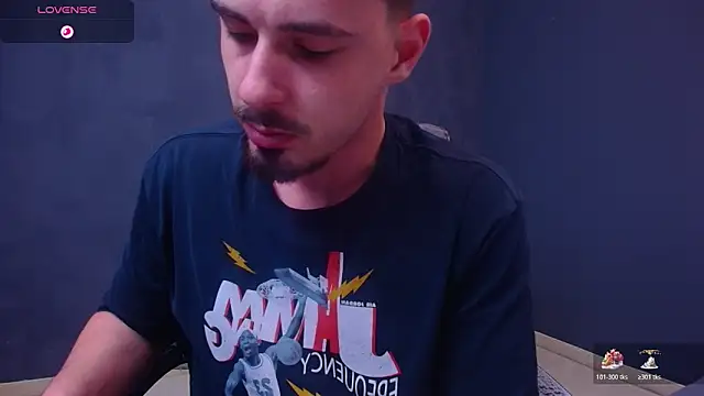 Snapshot of EnzoRace chatting on December 13, 2025, 7:53 pm EnzoRace online show from December 13, 2025, 7:53 pm