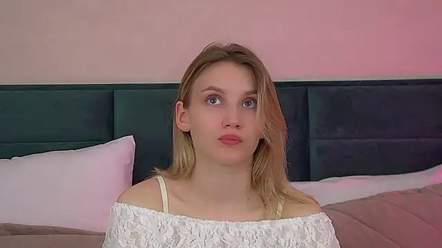 StacyEvances online show from May 16, 2026, 6:17 pm