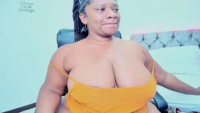 Snapshot of randyboom chatting on December 13, 2024, 11:23 am randyboom online show from December 13, 2024, 11:23 am