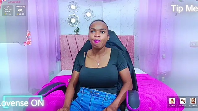 mia  thomson  online show from April 6, 2026, 2:42 am