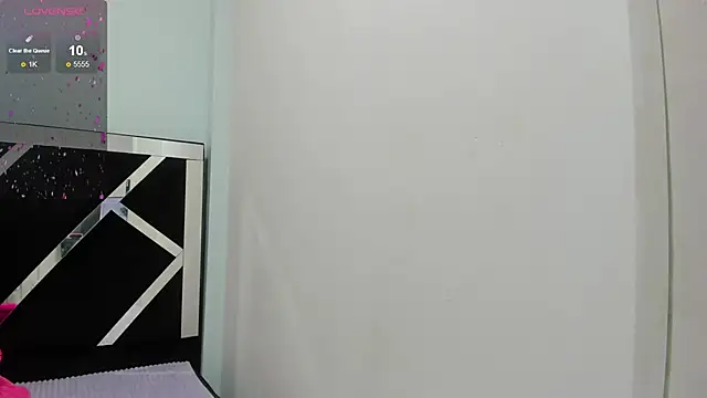 iisabella noa online show from November 1, 2025, 2:08 pm