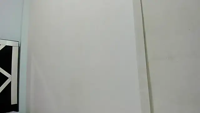 iisabella noa online show from November 19, 2025, 1:33 pm